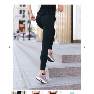 Zyia hi-rise scrunchy black leggings 8-10